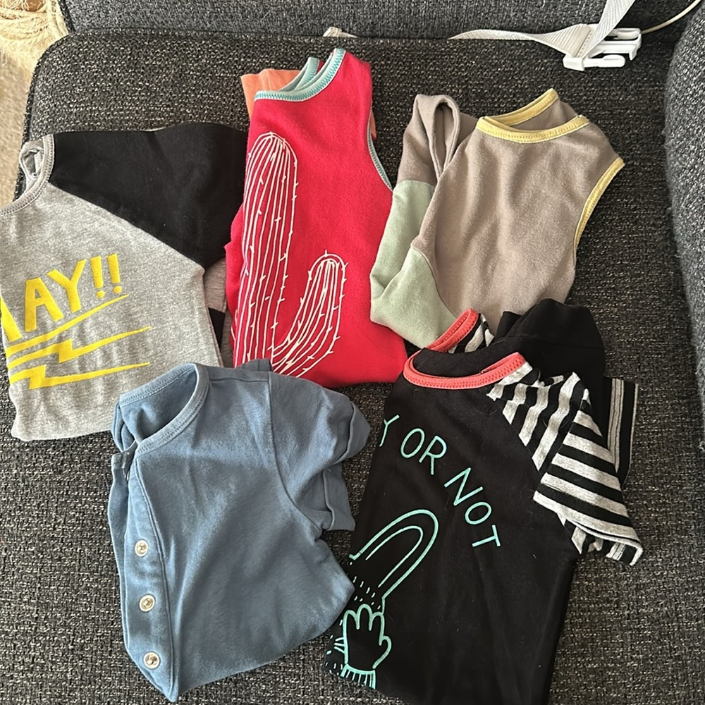 5 onesies/jumpsuit